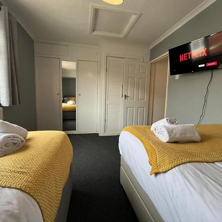 Access To Private Gym Room, 3 Bedrooms, Close To The City Swansea Exterior photo